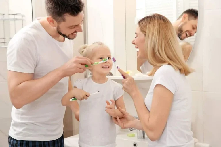 3 Reasons Families Benefit From A Comprehensive Dental Office Dental