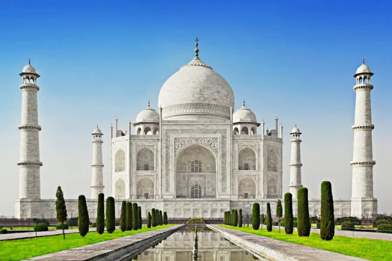 Historical Places Travel Guide
